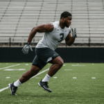 American Football: Demands Tough Physique